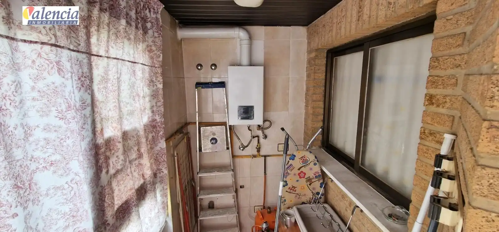 Flat for sale in Valencia  with Balcony