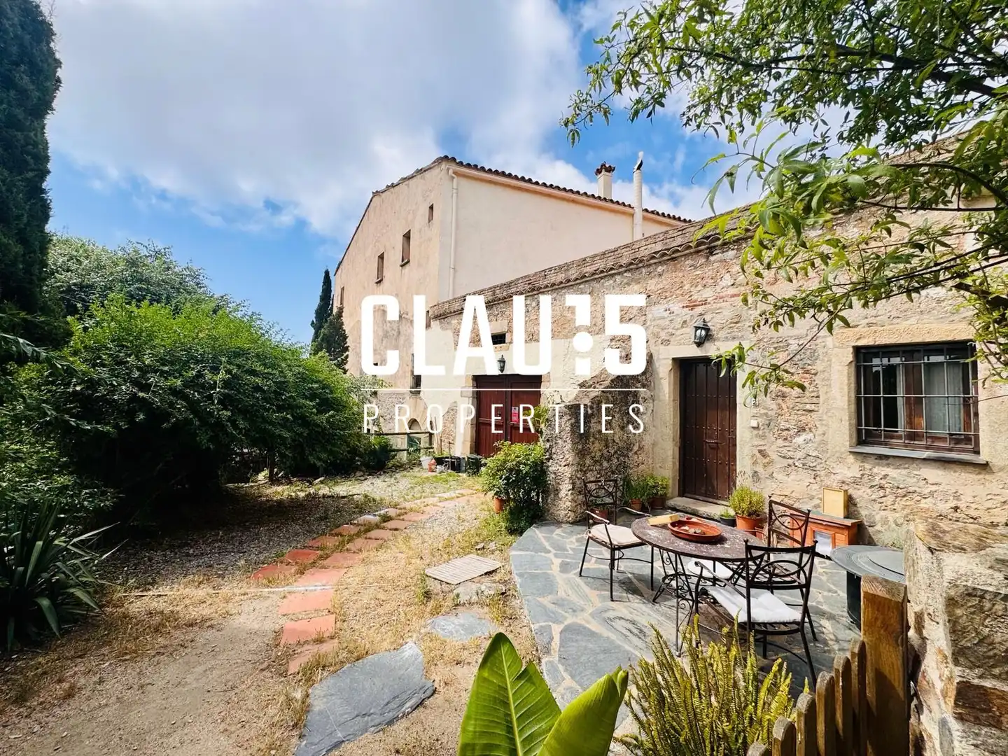Vista exterior de Finca rústica en venta en Pineda de Mar con Jardín privado, Terraza y Amueblado