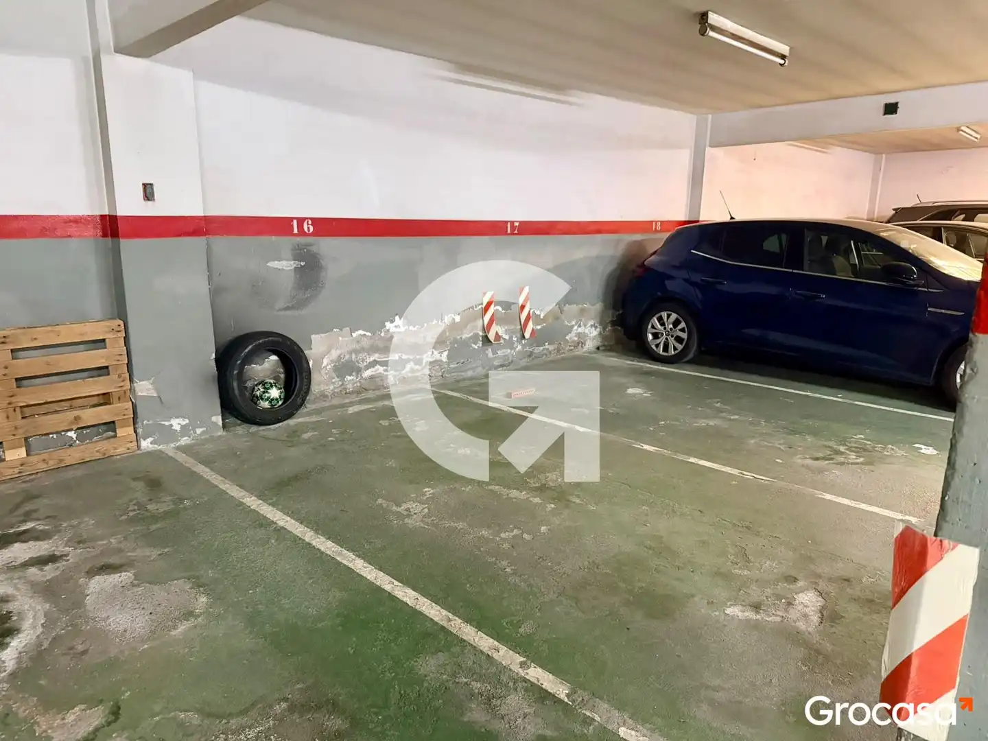 Parking of Flat for sale in El Prat de Llobregat  with Air Conditioner, Heating and Oven