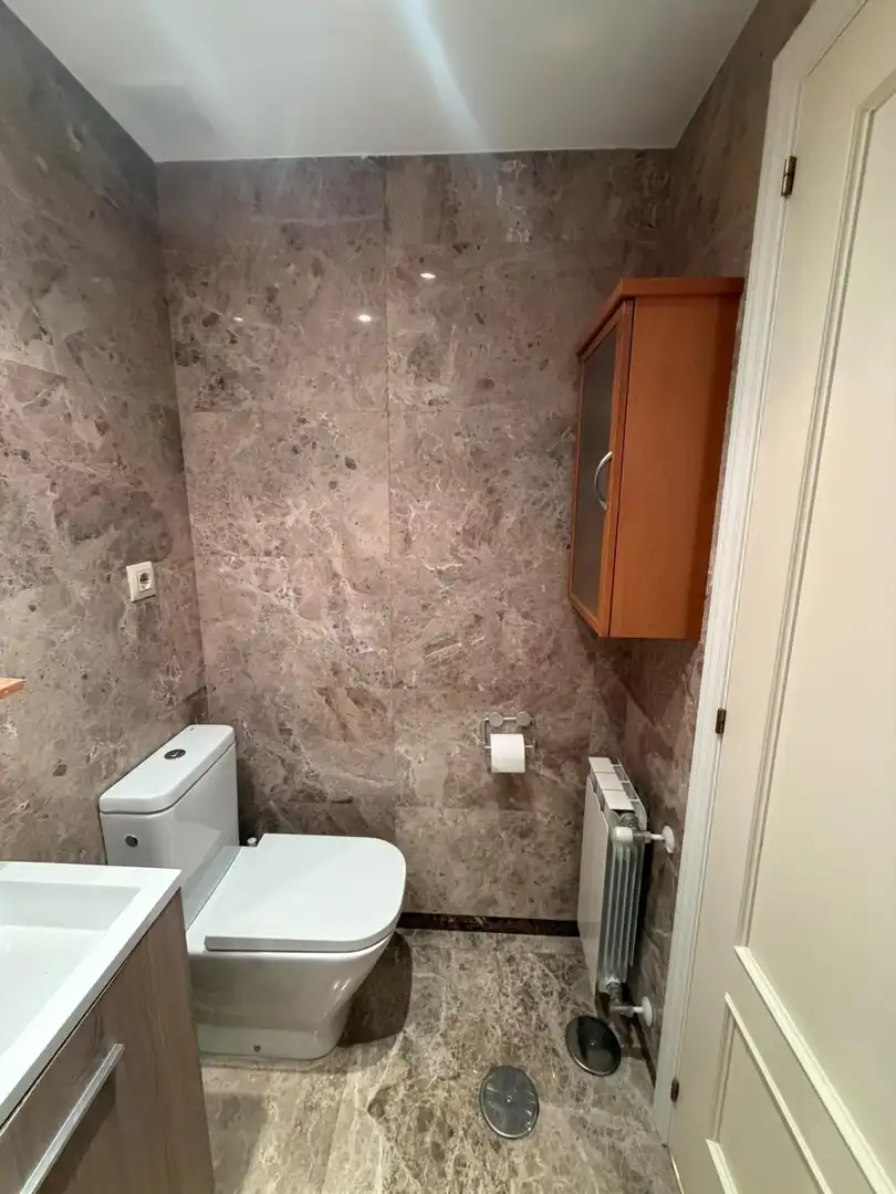 Wohnung zur Miete in Calle MARQUES DE VIANA, Valdeacederas