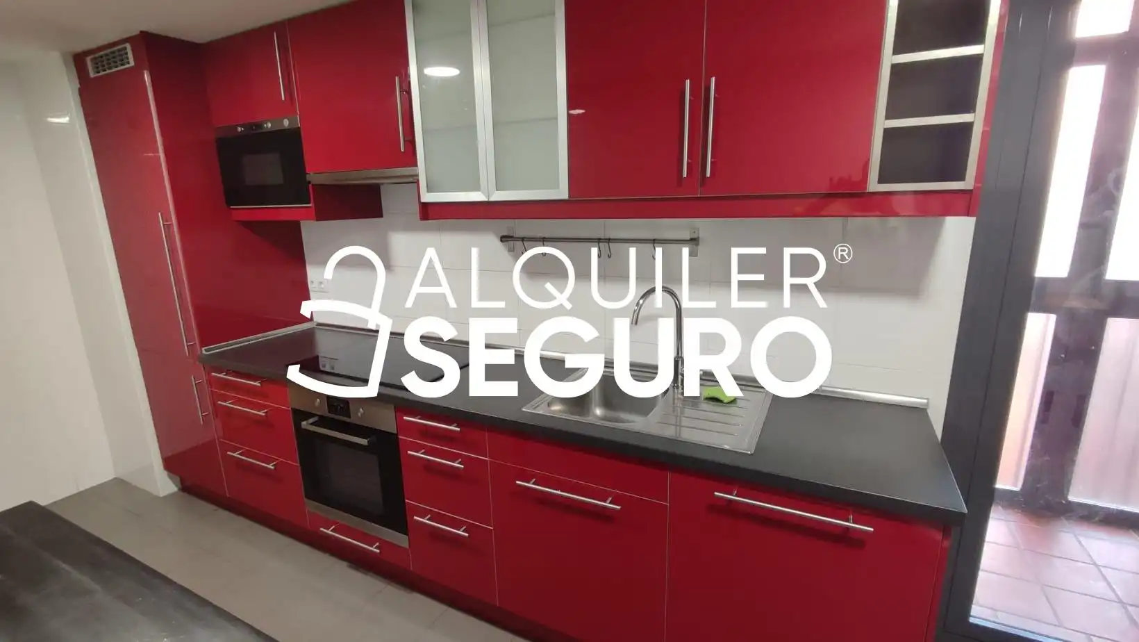 Cocina de Piso de alquiler en Paracuellos de Jarama con Calefacción, Trastero y Amueblado