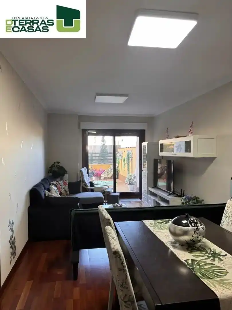 Sala de estar de Piso en venta en O Grove   con Aire acondicionado, Terraza y Trastero