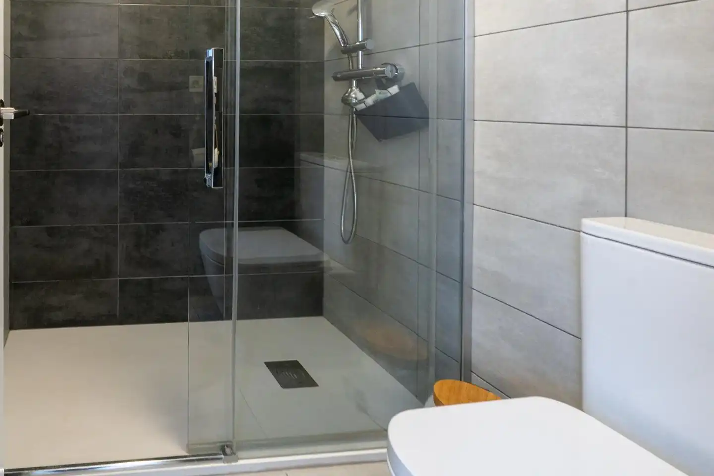 Baño de Casa adosada en venta en Santa Pola con Aire acondicionado, Calefacción y Parquet