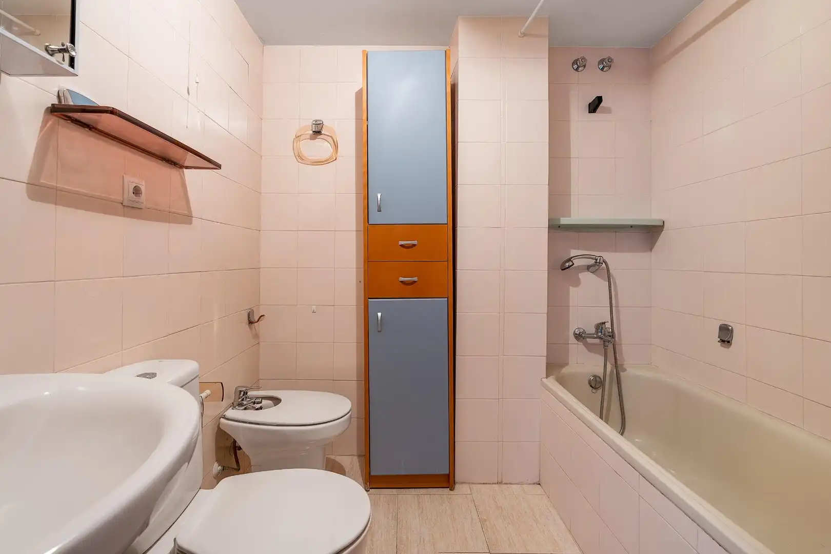 Bany de Pis en venda en Granada amb Aire condicionat i Calefacció