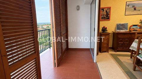 Foto 2 de Apartament en venda a Avinguda Emporda, Sant Pere Pescador, Girona