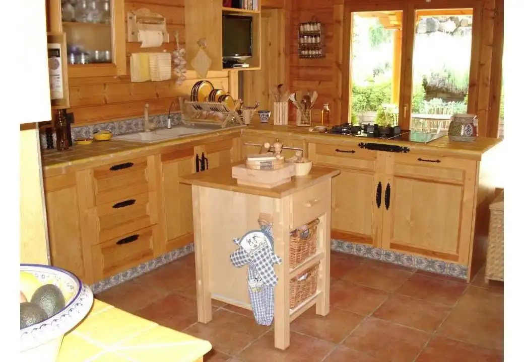 Küche von Haus oder Chalet zum Verkauf in Vallromanes mit Klimaanlage, Heizung und Privatgarten