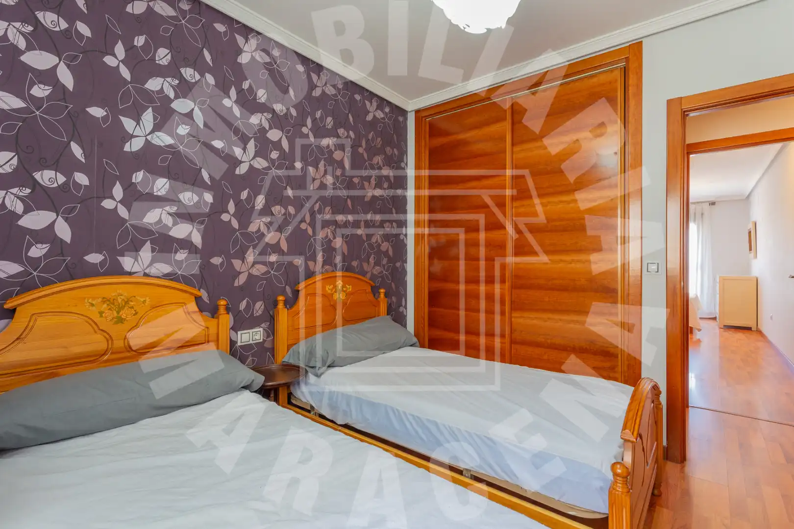 Habitación de Apartamento en venta en Maracena con Calefacción, Parquet y Terraza