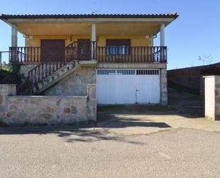 Vista exterior de Casa o xalet en venda en Aldeadávila de la Ribera amb Calefacció