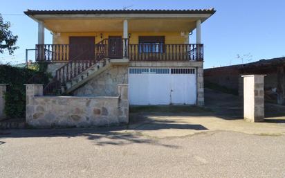 Exterior view of House or chalet for sale in Aldeadávila de la Ribera  with Heating