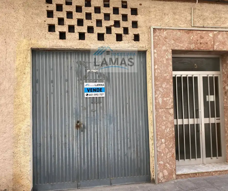 Gewerbefläche zum Verkauf in Navalmoral de la Mata, imagen 3