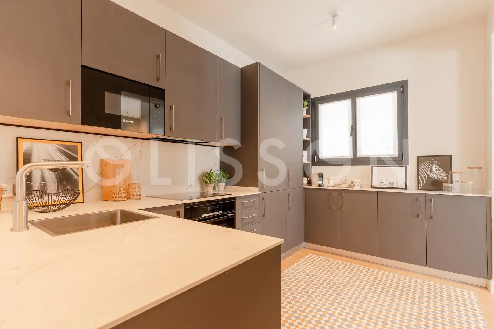 Cuina de Dúplex en venda en Madrid amb Aire condicionat, Terrassa i Traster