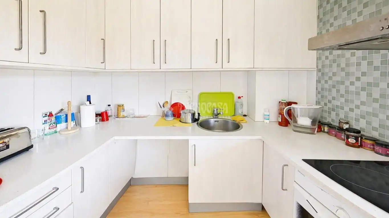 Kitchen of Flat for sale in Torelló
