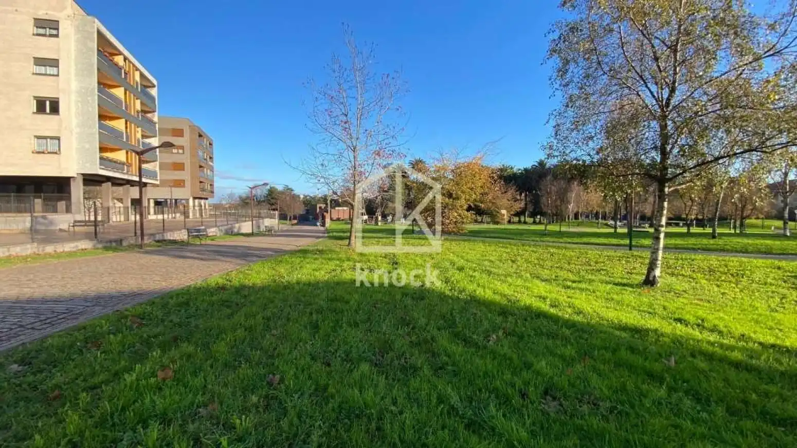 Flat for rent in Gijón - Calle Concejo de Villayón, Jove