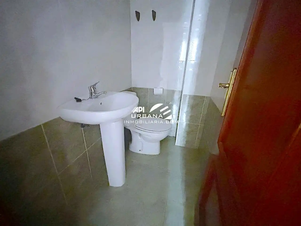 Baño de Planta baja en venta en Lucena con Trastero