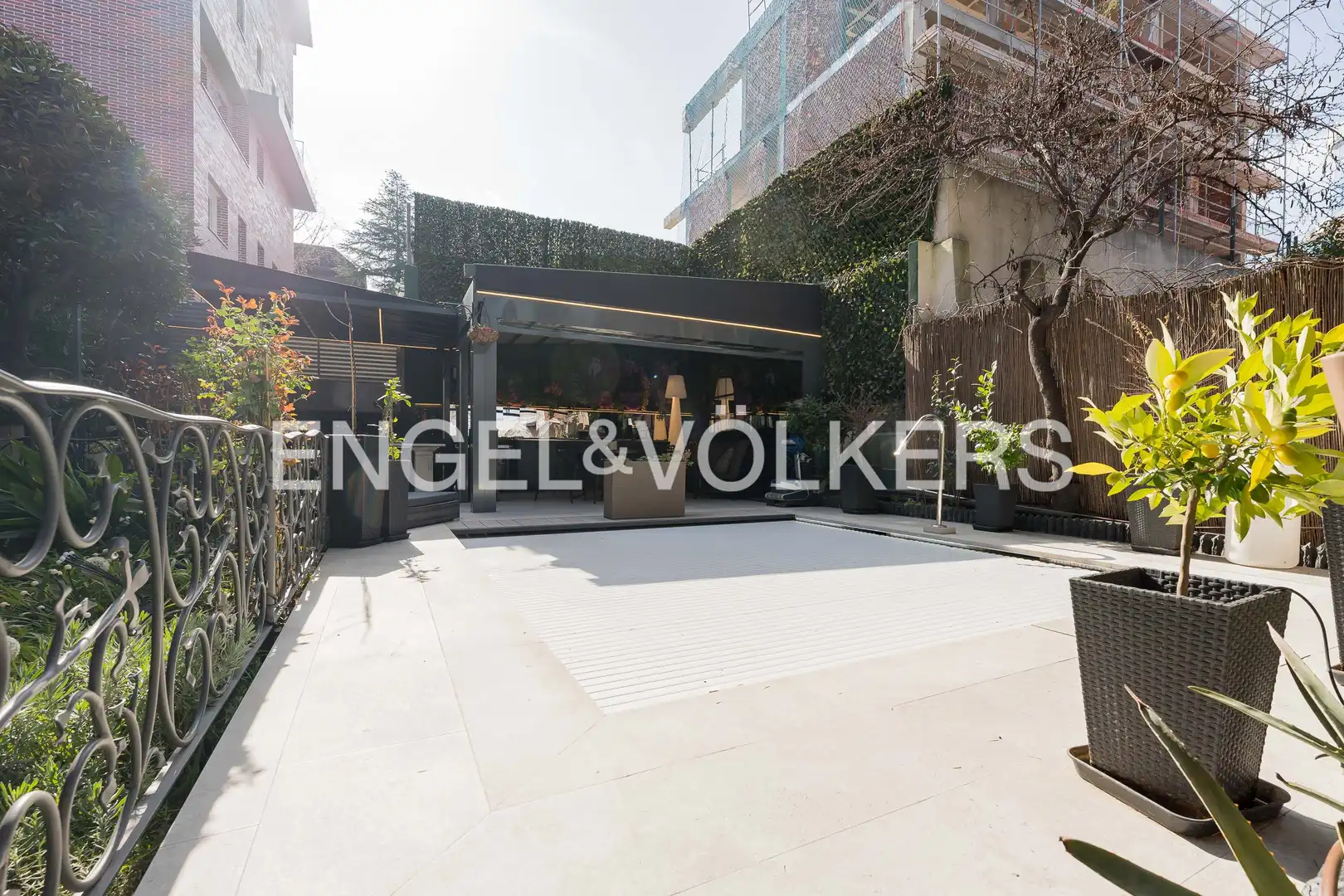 Terrace of Houses for sale in Madrid  with Air Conditioner, Heating and Private garden