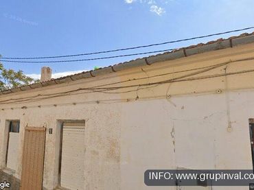 Wohnung zum Verkauf in Calle Pinoso 9