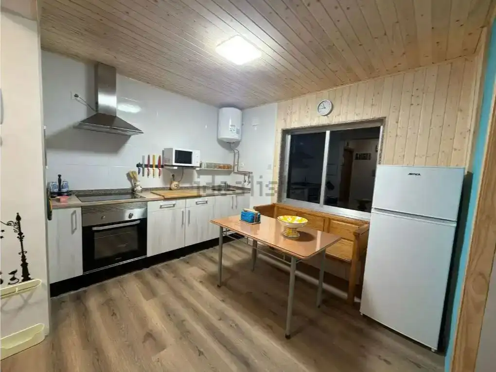 Kitchen of Flat for rent in Degaña  with Parquet flooring and Furnished