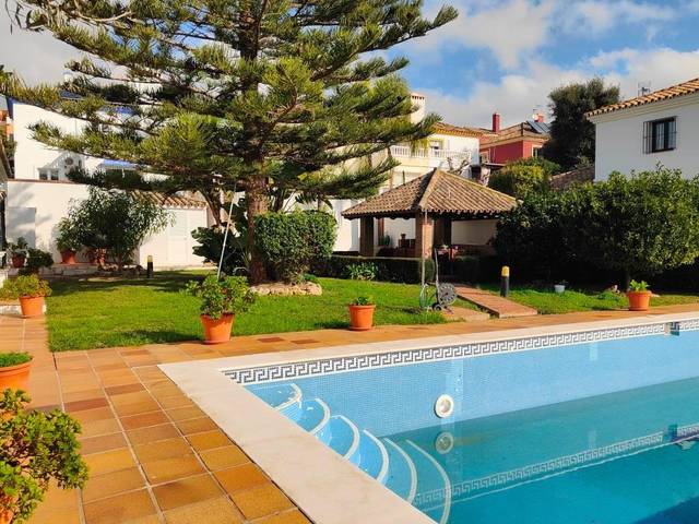 Casa-chalet en Venta en Los Barrios