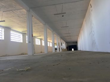 Nave industrielle à louer à AC-841 28