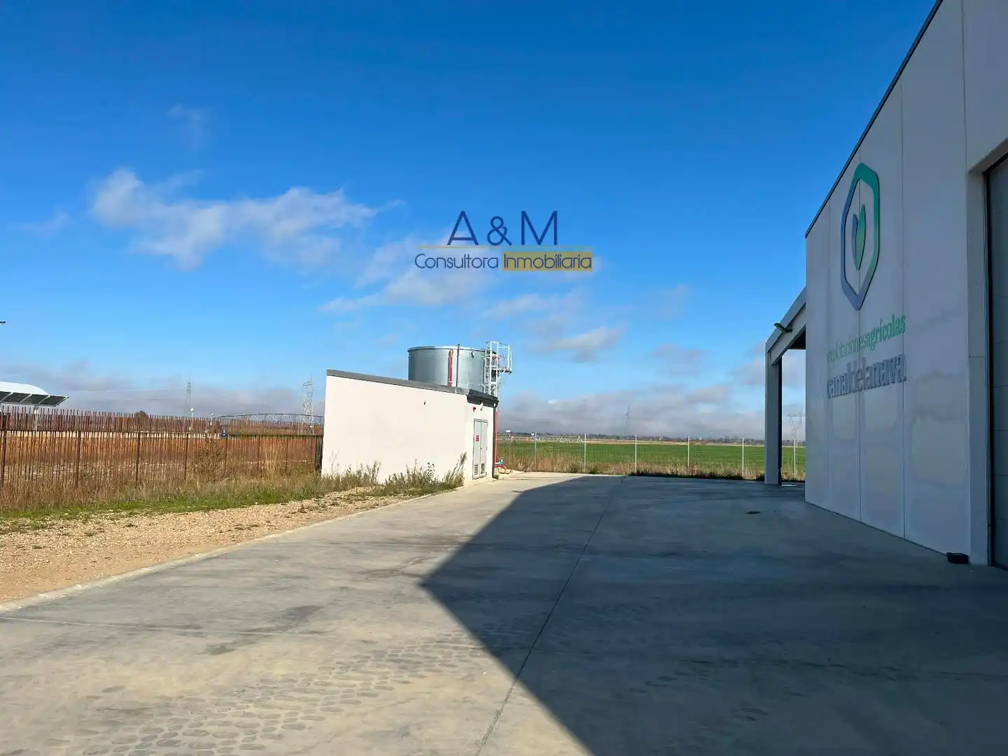 Industrial buildings for sale in Villamartín de Campos  with Heating and Alarm
