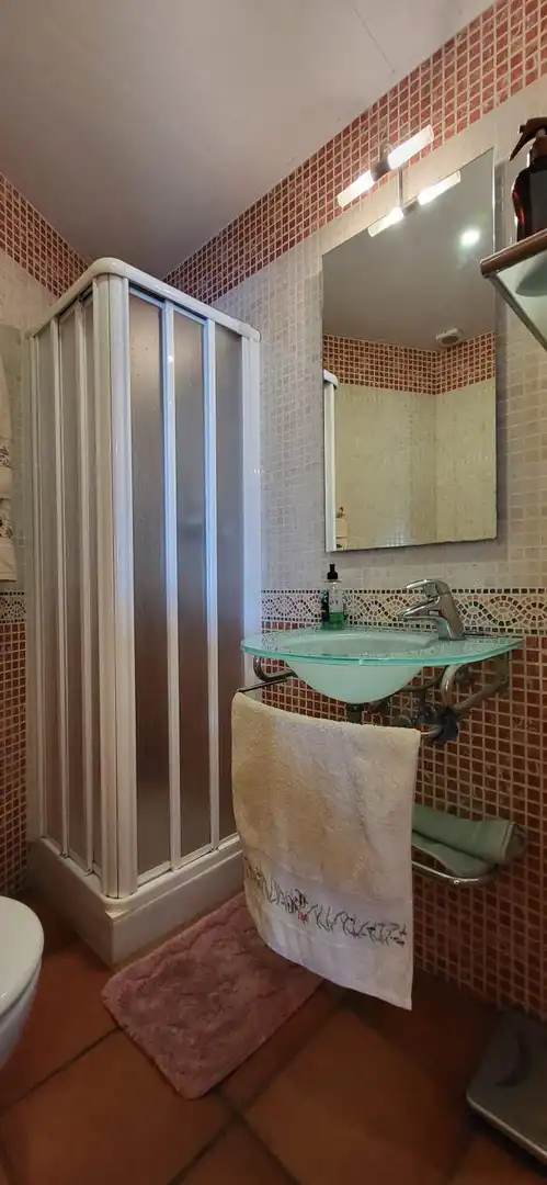 Badezimmer von Wohnungen zum Verkauf in Alcanar mit Klimaanlage, Terrasse und Abstellraum