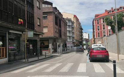 Vista exterior de Pis en venda en Torrelavega  amb Calefacció i Balcó