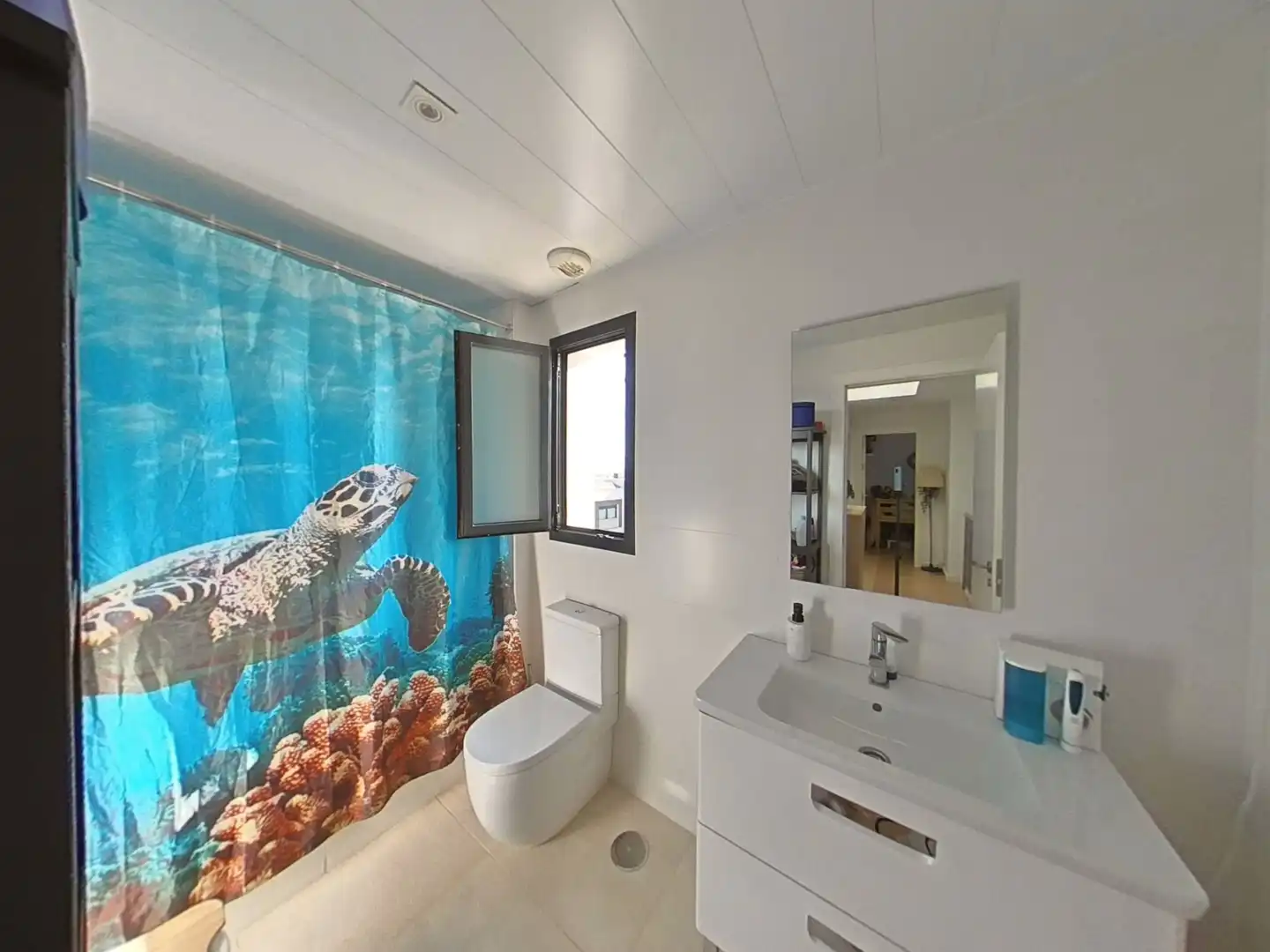 Baño de Casa adosada en venta en Alhaurín de la Torre con Aire acondicionado, Jardín privado y Terraza