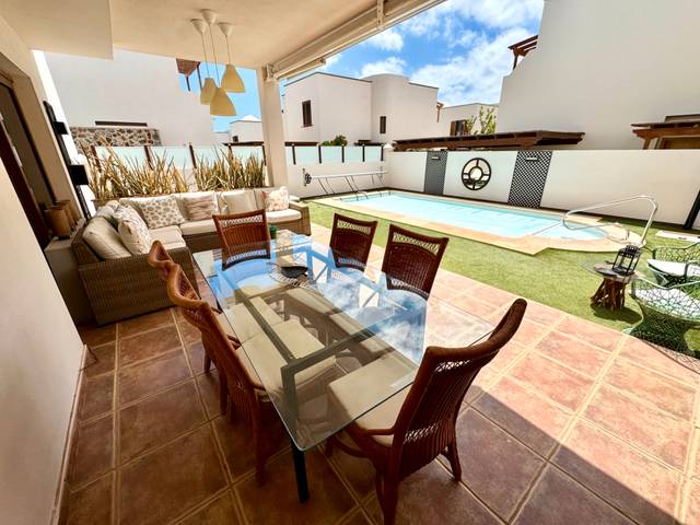 Casa-chalet en Venta en Avenida de las Palmeras, 20 en Costa Teguise