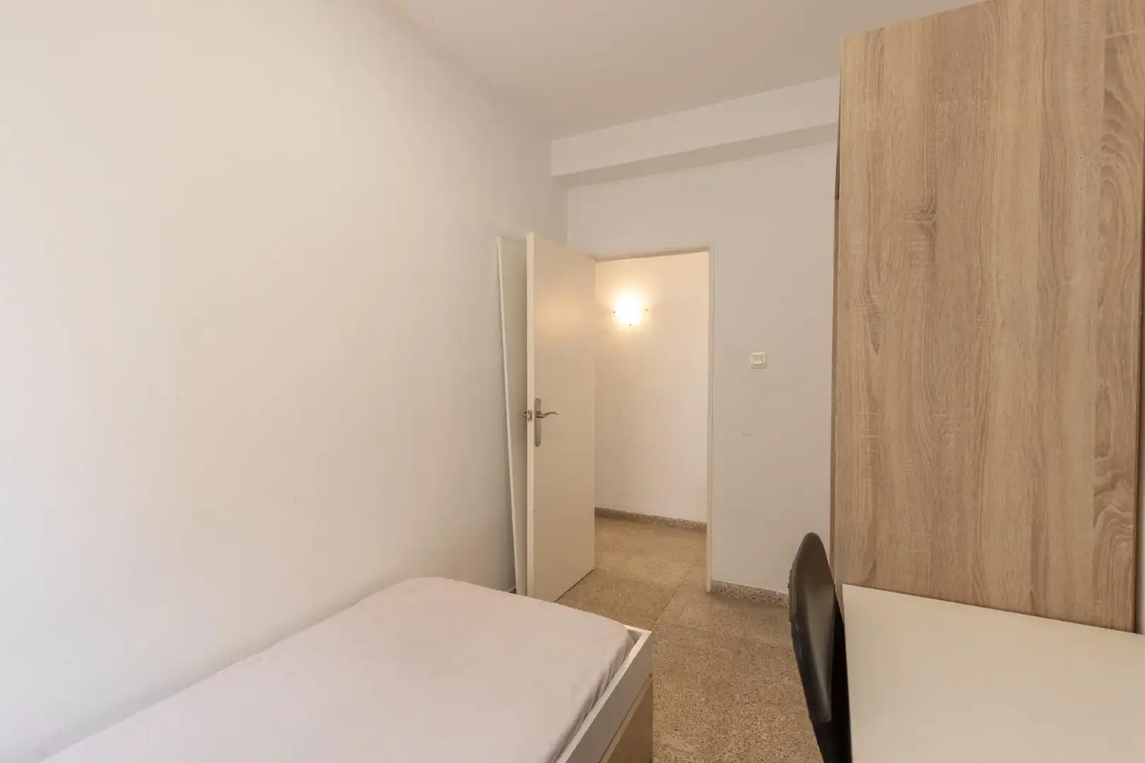 Habitación de Piso en venta en Granada con Terraza y Balcón