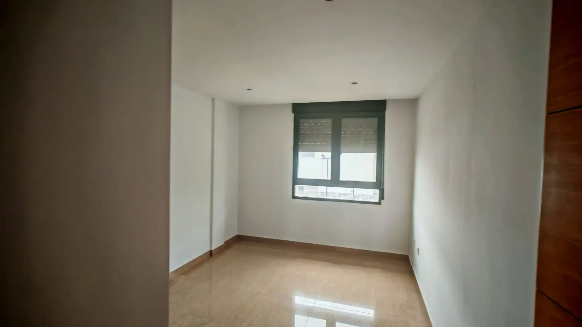 Schlafzimmer von Einfamilien-Reihenhaus zum Verkauf in Valencia mit Terrasse, Abstellraum und Ofen
