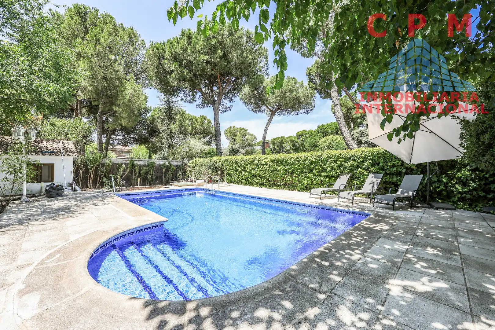 Schwimmbecken von Haus oder Chalet zur Miete in Pozuelo de Alarcón mit Klimaanlage, Heizung und Privatgarten