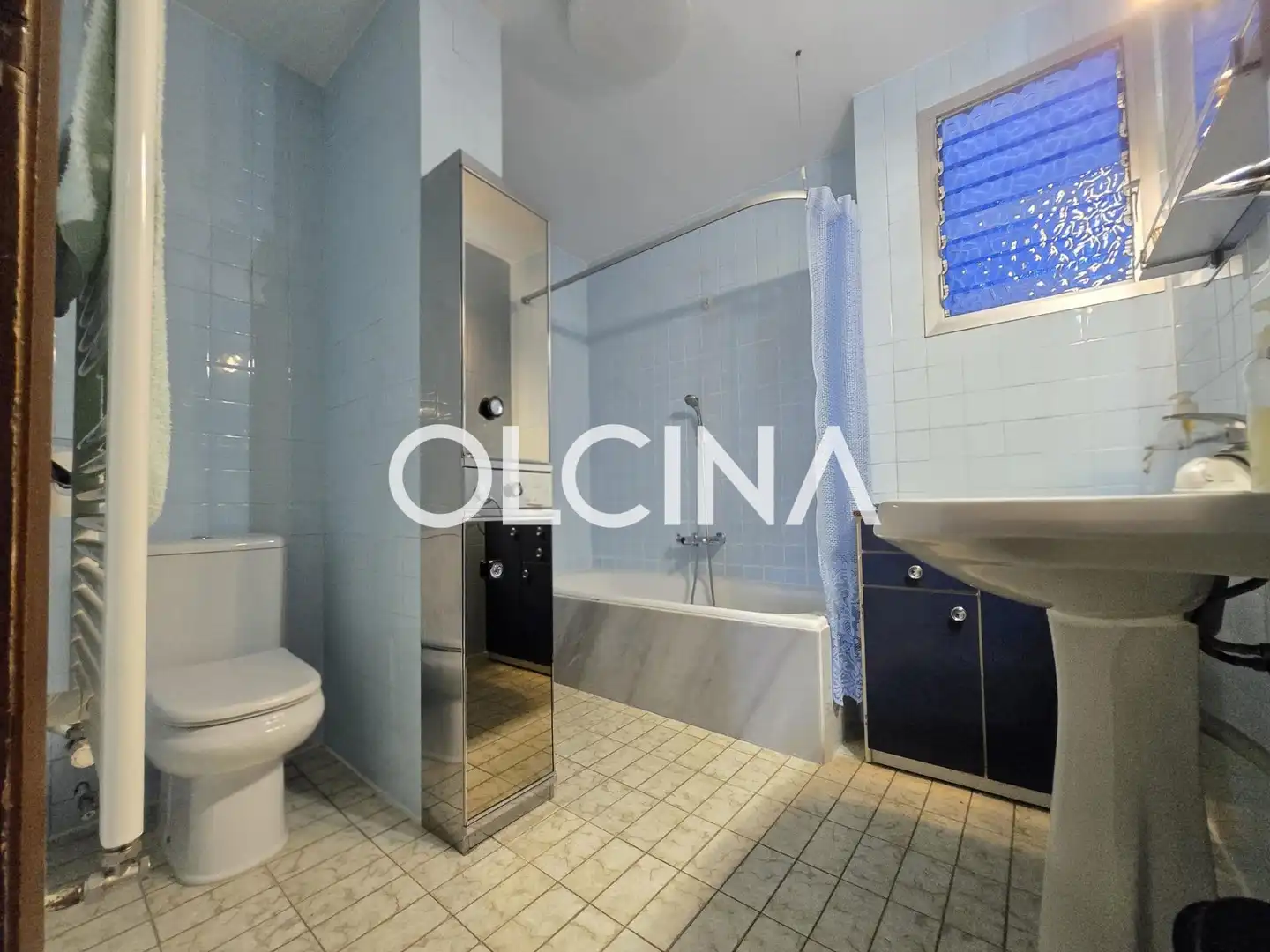 Baño de Piso en venta en Alcoy / Alcoi con Aire acondicionado, Calefacción y Terraza