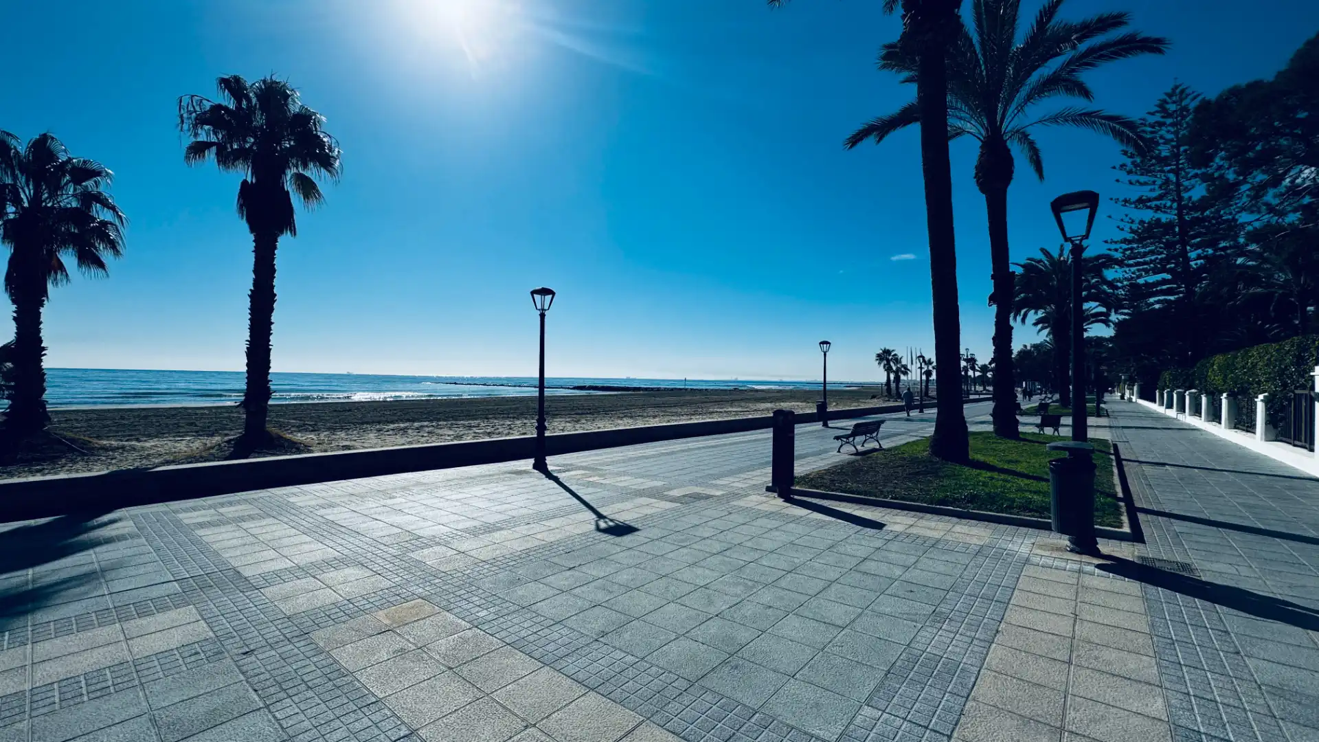 Vista exterior de Apartament en venda en Benicasim / Benicàssim amb Jardí privat, Terrassa i Moblat