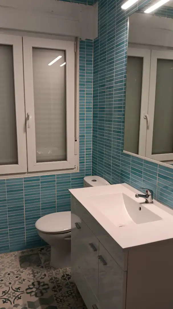 Bany de Apartament en venda en Zaragoza amb Aire condicionat, Calefacció i Parquet