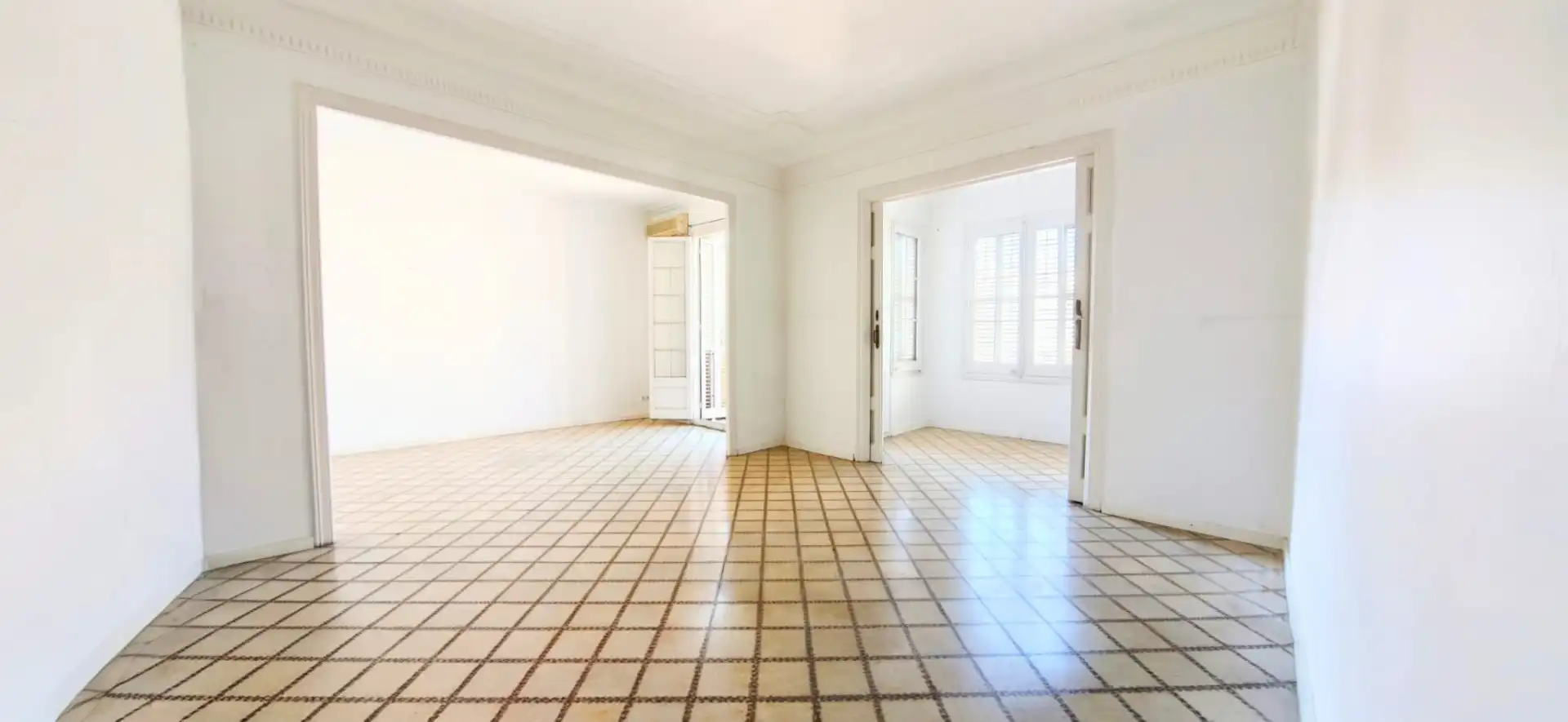 Piso de alquiler en Barcelona con Aire acondicionado, Horno y Balcón