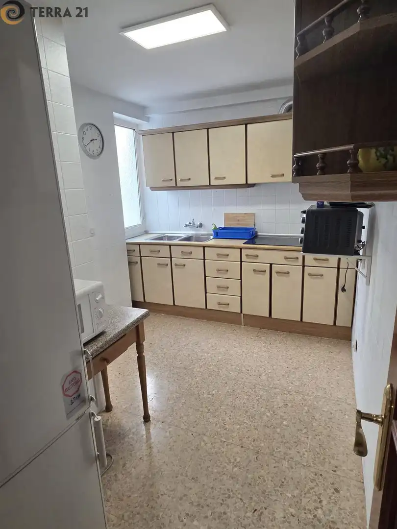 Flat with terrace to rent in Belén - San Roque, imagen 7