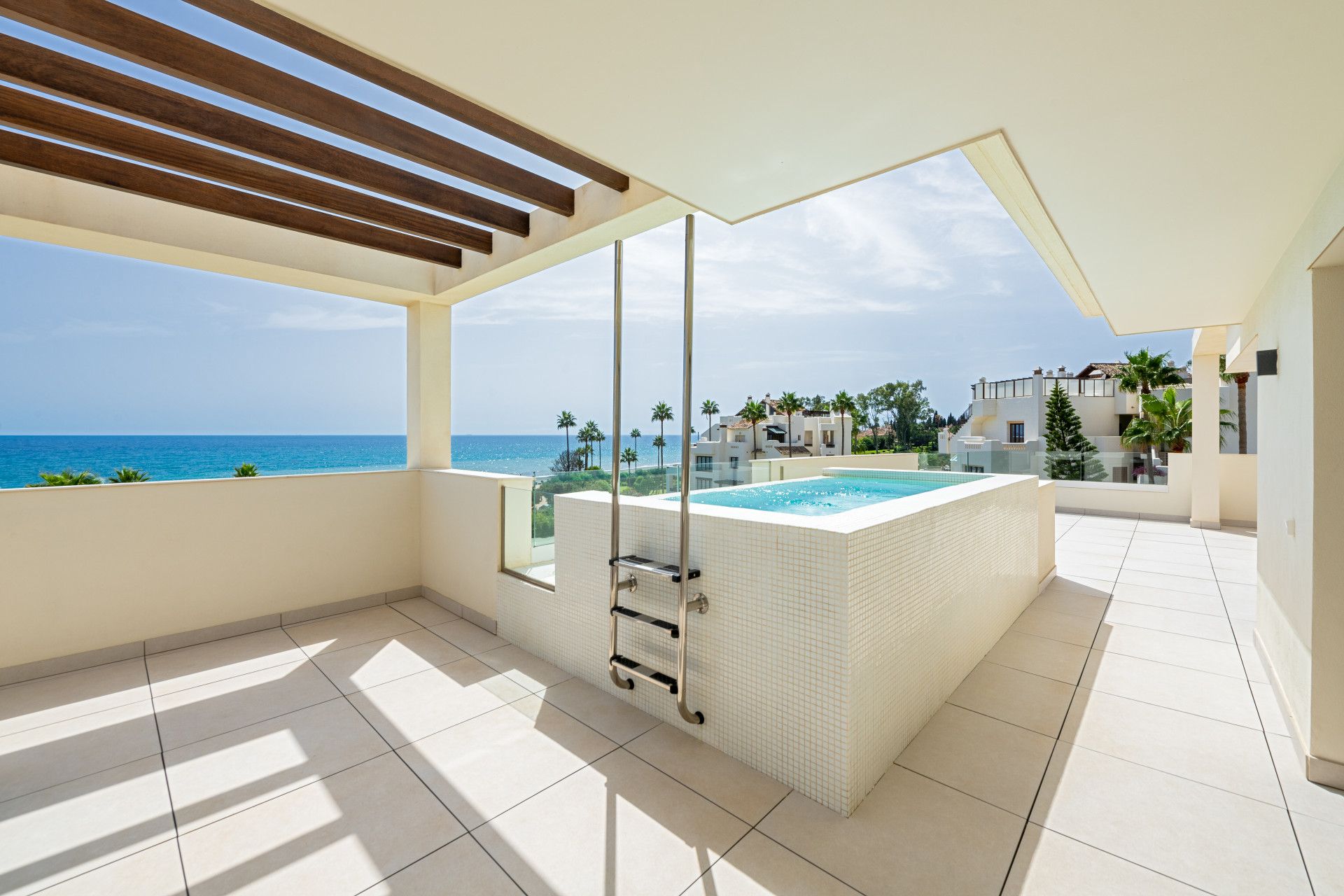 Terrace of Attic for sale in Estepona  with Air Conditioner, Terrace and Storage room