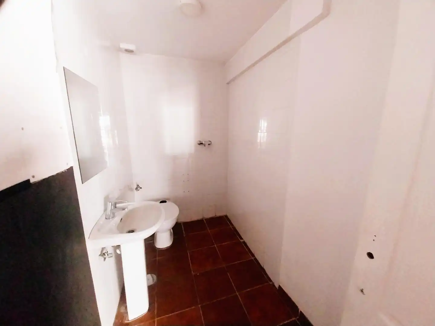 Badezimmer von Geschaftsraum zur Miete in Mijas mit Klimaanlage