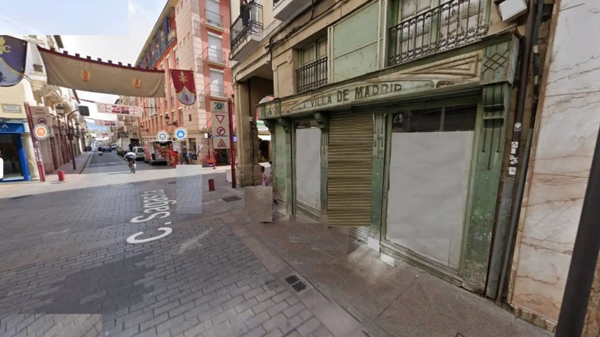 Vista exterior de Local de alquiler en  Logroño