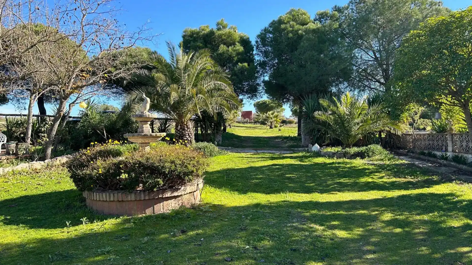 Finca rústica en venda en Puebla de Sancho Pérez amb Piscina i Moblat