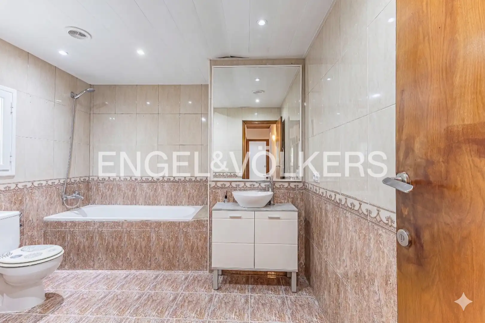 Bathroom of Flat for sale in Castelldefels  with Heating, Terrace and Swimming Pool