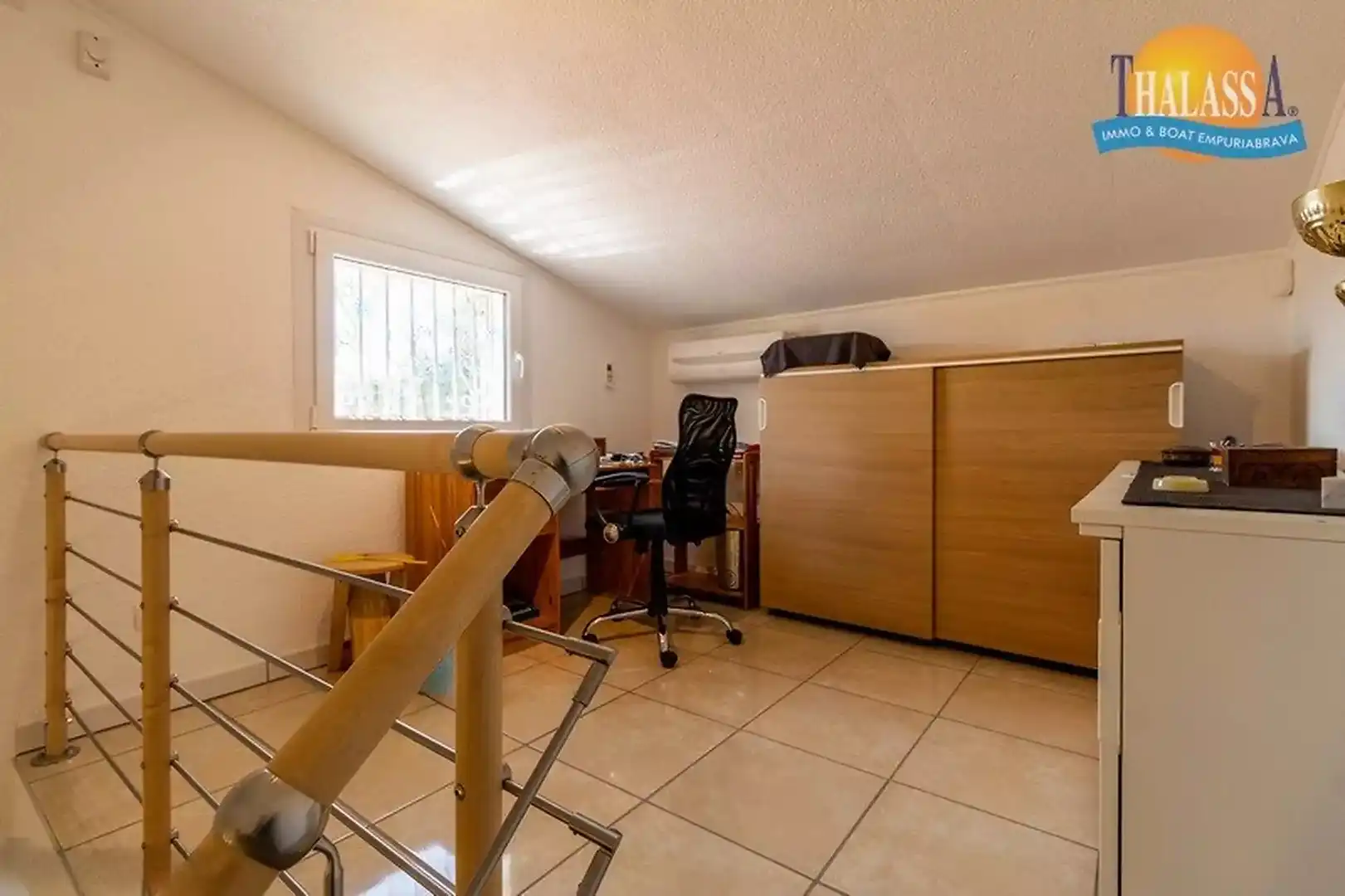 Houses for sale in Empuriabrava  with Air Conditioner and Furnished