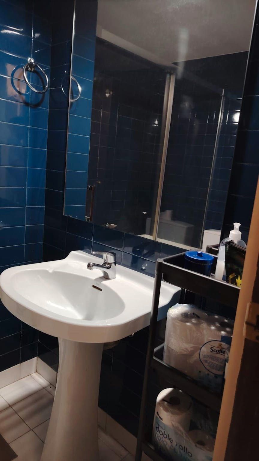 Bany de Pis per a compartir en  Barcelona Capital amb Calefacció i Rentadora