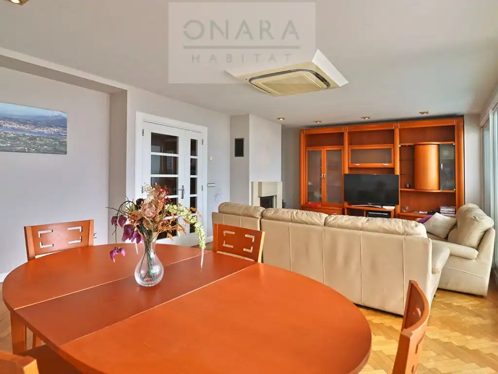 Sala de estar de Casa adosada de alquiler en Hondarribia con Terraza