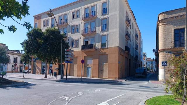 Local comercial en Alquiler en Vallesequillo