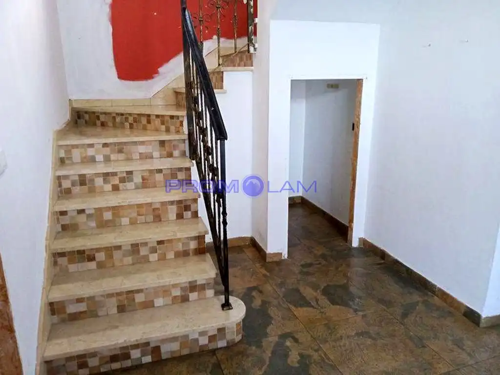 Casa o xalet en venda en La Rinconada amb Jardí privat, Terrassa i Piscina