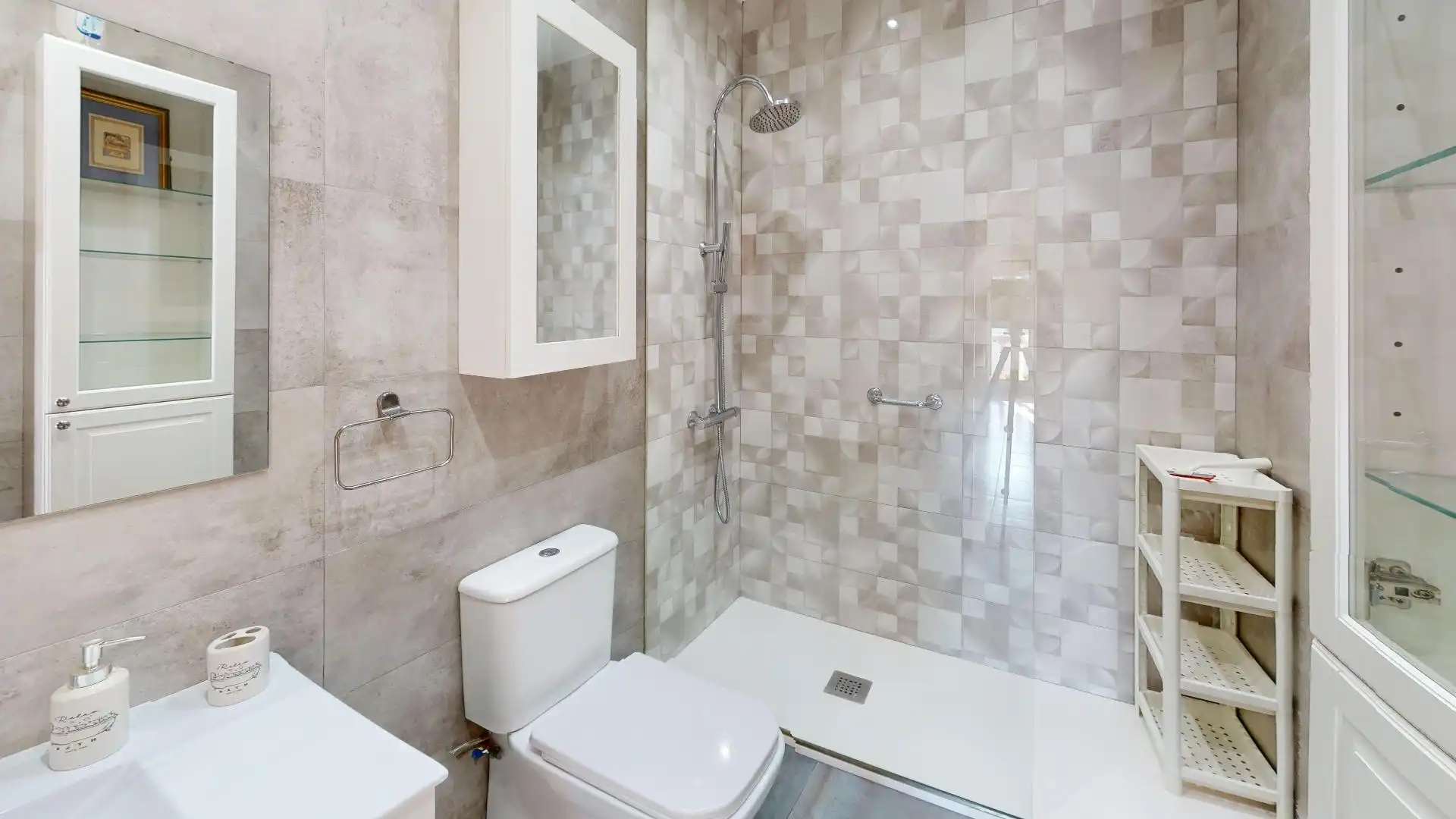 Baño de Casa adosada en venta en El Molar (Madrid) con Calefacción, Jardín privado y Terraza