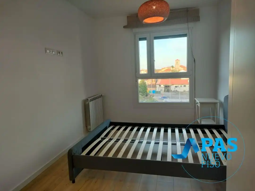 Piso con terraza en alquiler en Soto de la Marina, imagen 14
