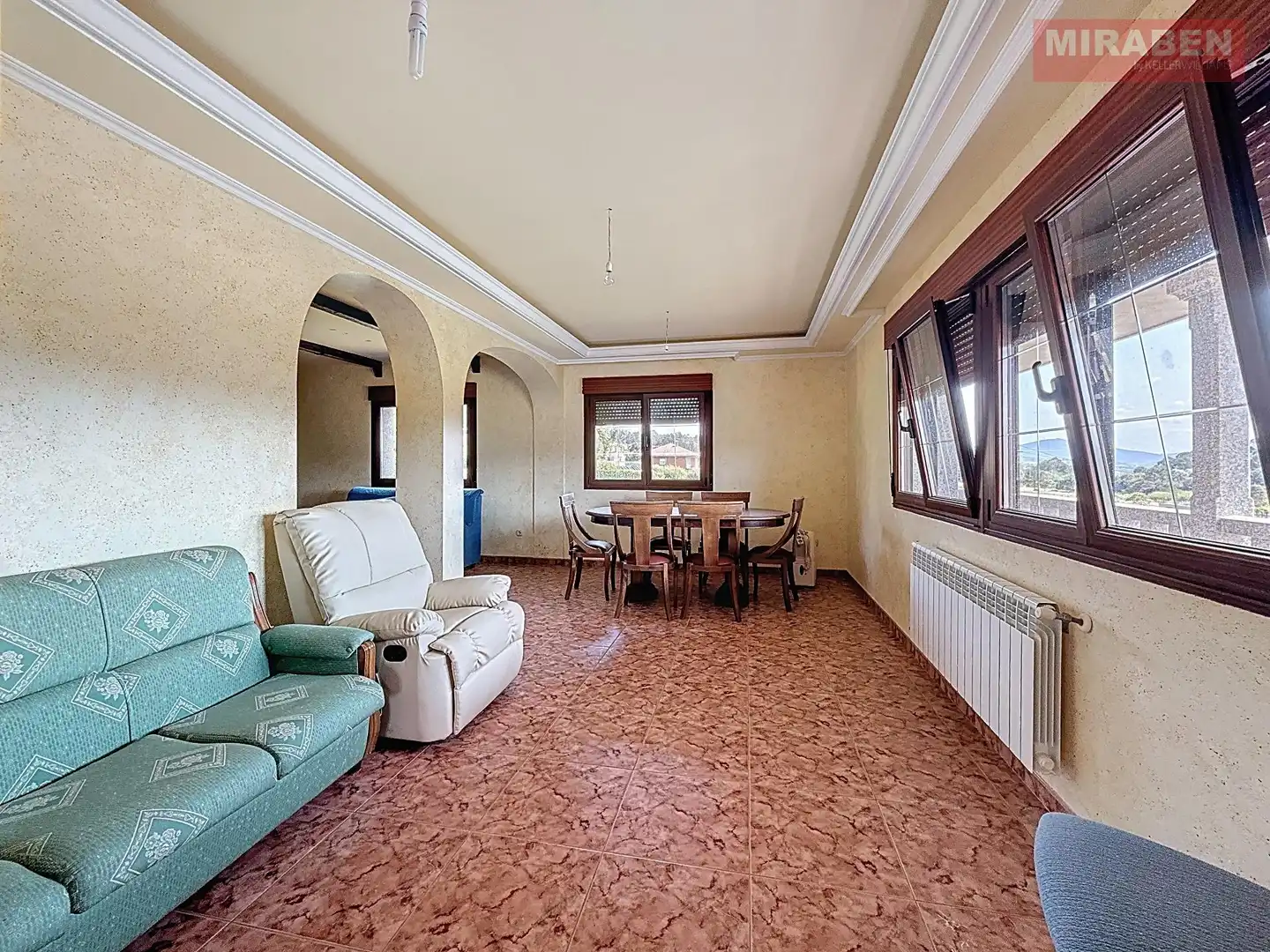 Sala d'estar de Casa o xalet en venda en Dodro amb Calefacció, Jardí privat i Terrassa
