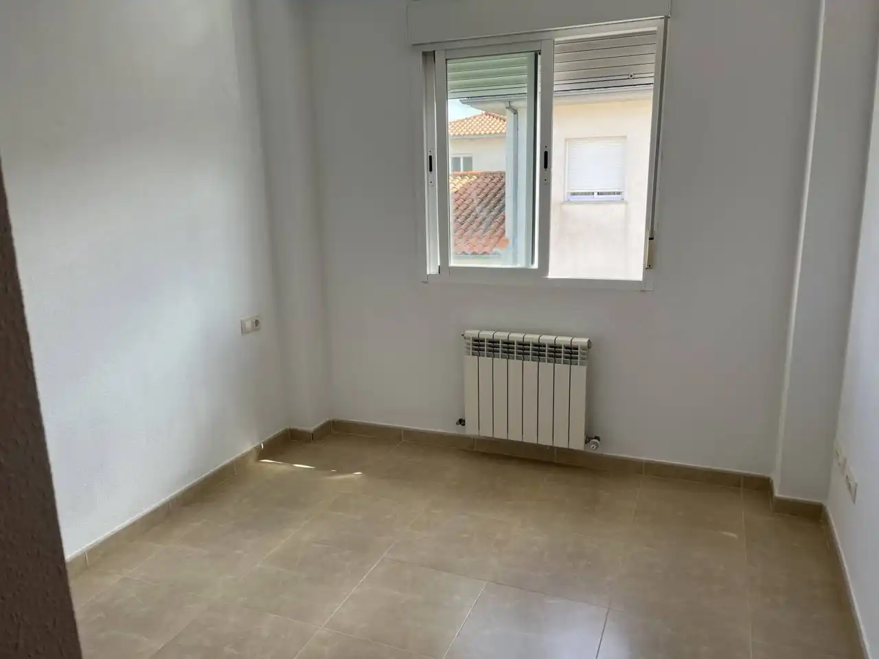 Schlafzimmer von Einfamilien-Reihenhaus zum Verkauf in Bermillo de Sayago mit Heizung